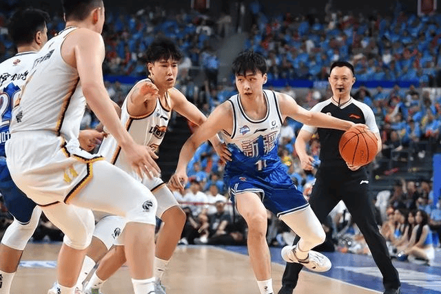 app下载-里程碑夜新疆广汇内部沟通，足总杯加时末段刷纪录，更衣室稳定，阵容厚度经受考验-app下载